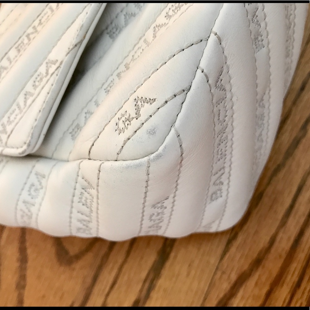 Balenciaga small matelasse leather bag - Picture 9 of 16